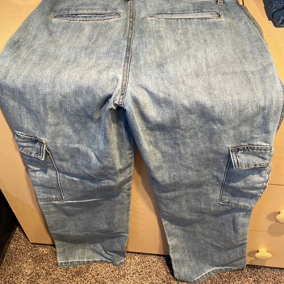 Jeans - Picture 3 of 3